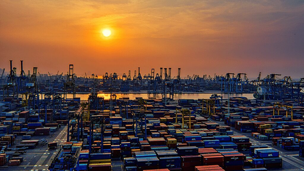 Hai Phong harbor in logistics market