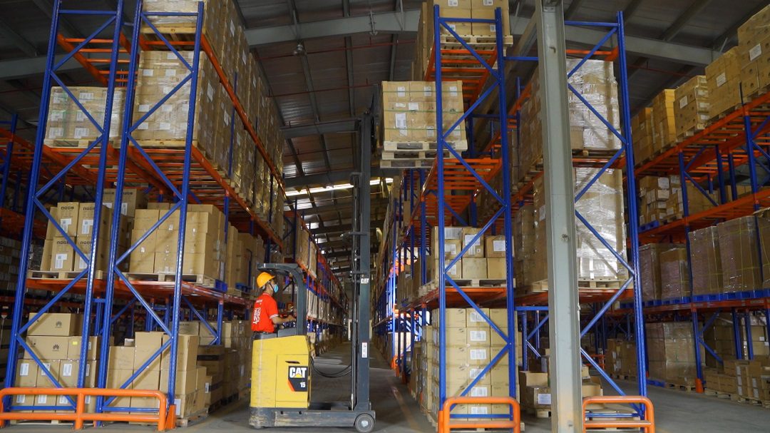 Image 1: Warehouses of logistics enterprises