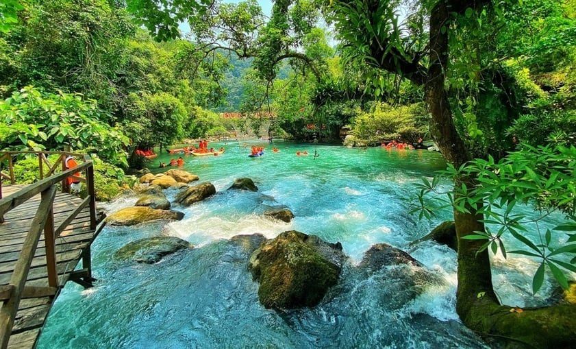 du-lich-viet-nam-phat-trien-ben-vung-va-nang-cao-nang-luc-canh-tranh-6