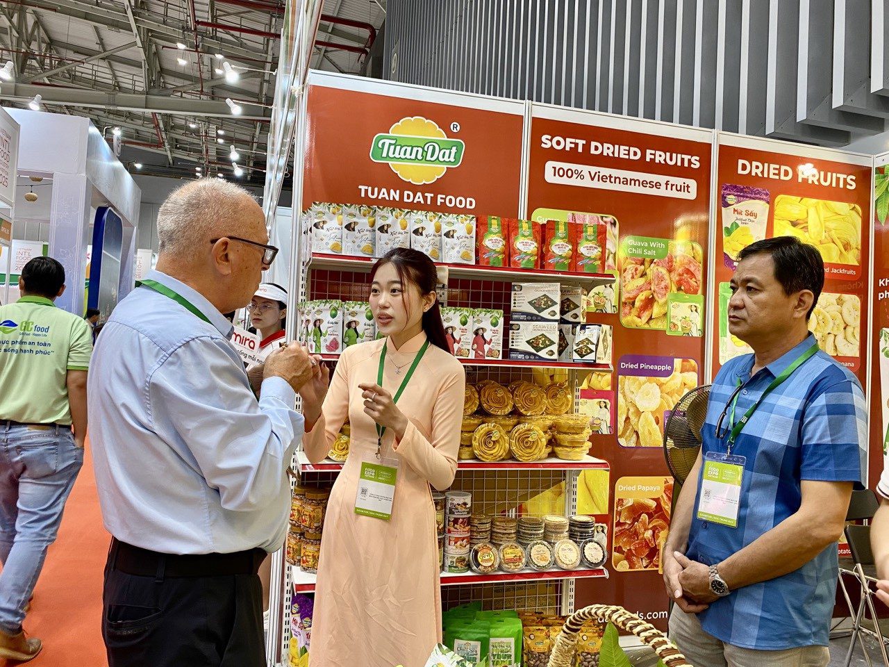 san-pham-xanh-dat-tieu-chuan-quoc-te-vietnam-foodexpo